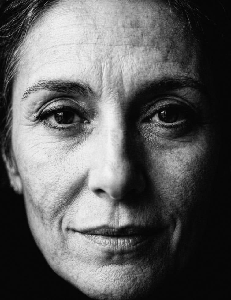 Retrato en blanco y negro de la serie Beauty Without Borders, por Monsoncillo